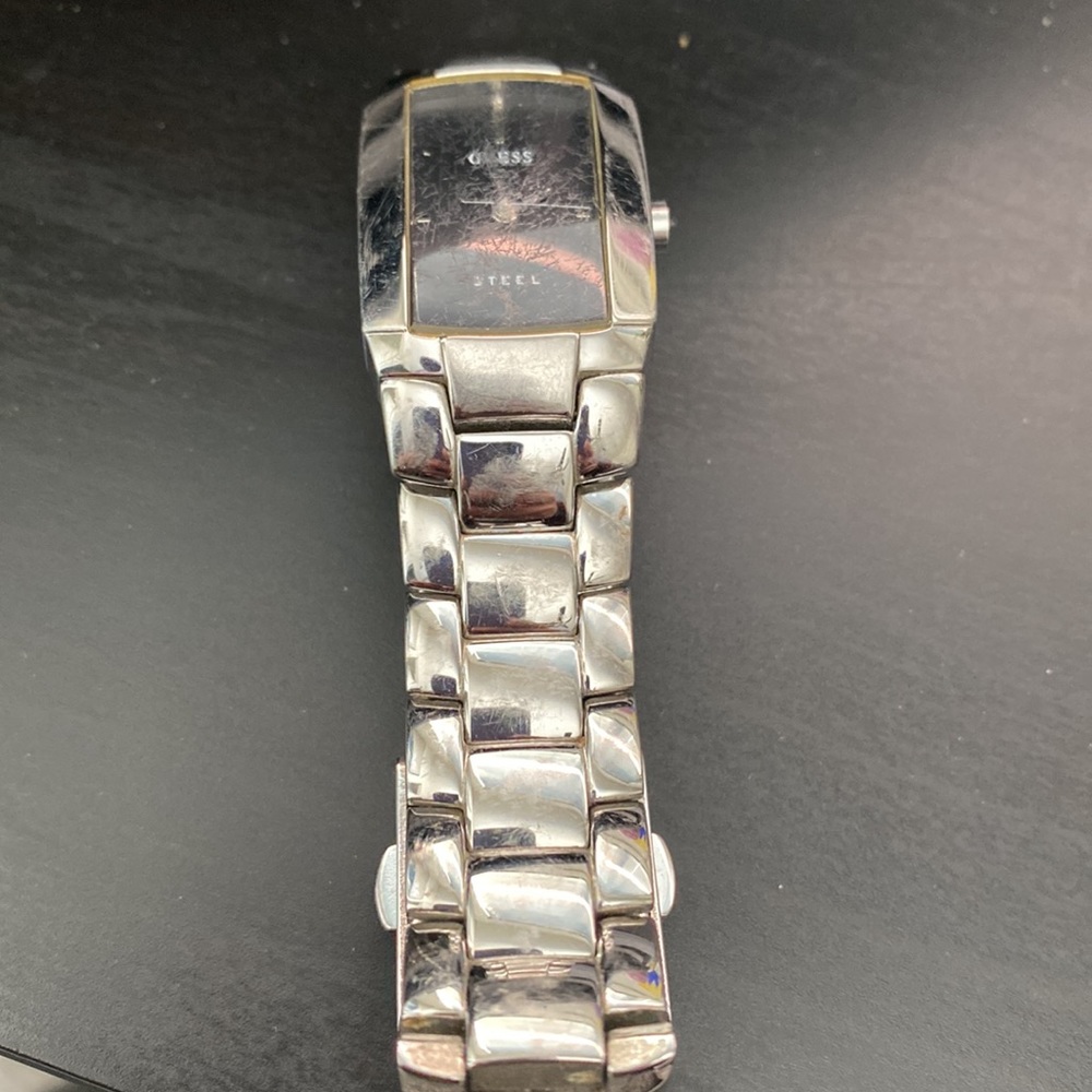 Guess Watch - Picture 3 of 6